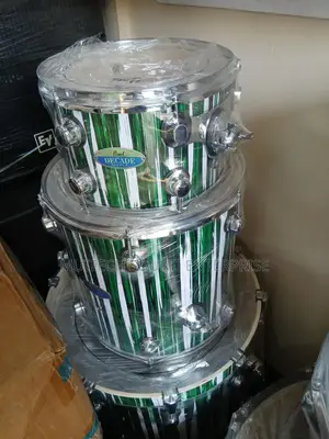 Pearl Drums Set 5pcs