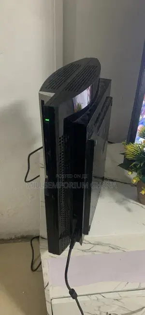PS3 Standard Console With 2 Original Pads 12 Games!
