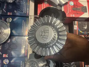 Maybach Center Caps Metal ( Four Set )