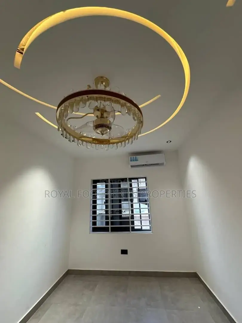 4bdrm House in Royals Footprints, Ashaley Botwe for sale