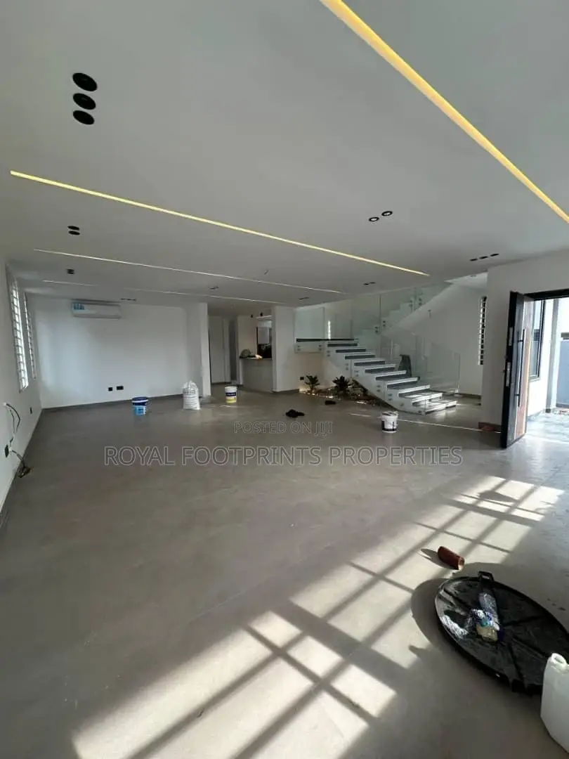 4bdrm House in Royals Footprints, Ashaley Botwe for sale