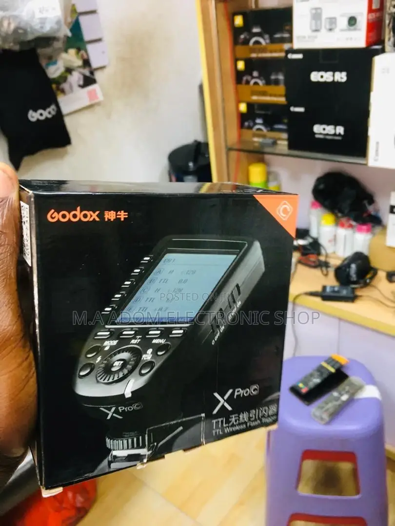 Godox Xpro-C:Your Wireless Lighting Command Center for Canon