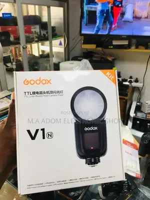 Godox V1n: Beautiful Light for Your Nikon Photos