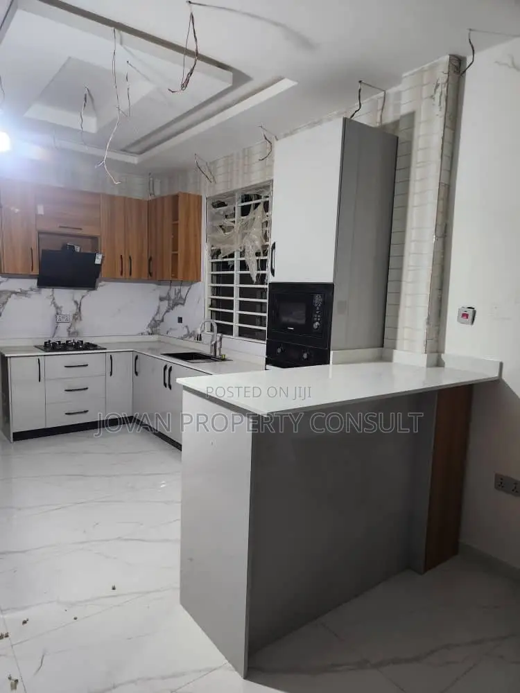 4bdrm House in West Land for sale