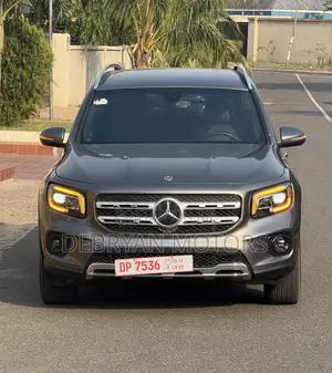 Mercedes-Benz GLB-Class GLB 250 4MATIC 2022 Gray
