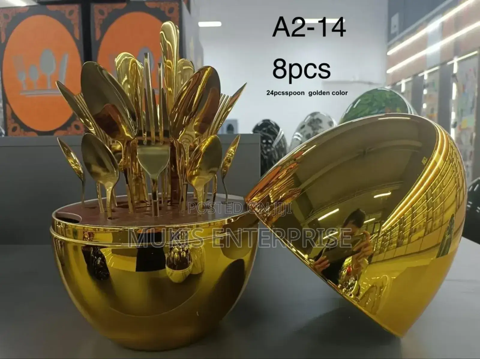 Egg Shaped Cutlery Set