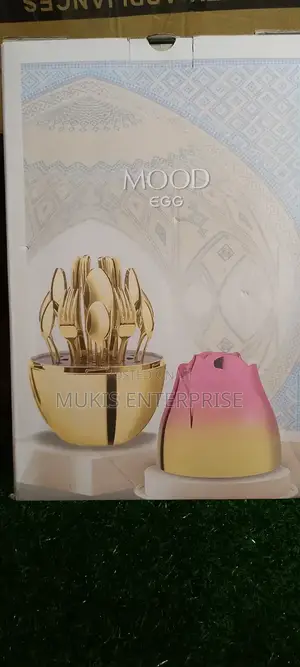 Egg Shaped Cutlery Set