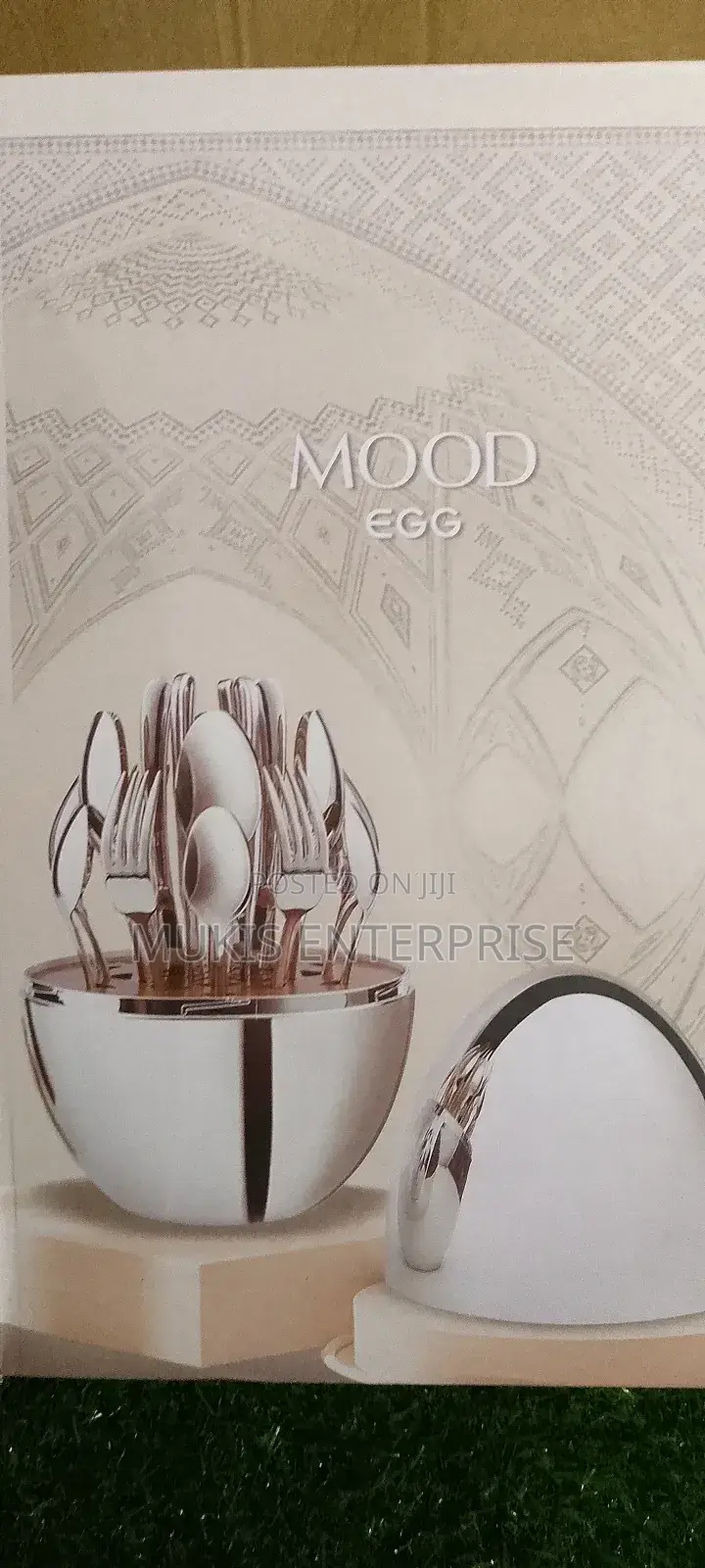 Egg Shaped Cutlery Set