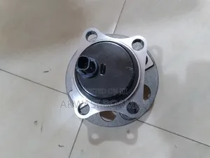 Toyota Yaris , Vitz Front Hub 1pc