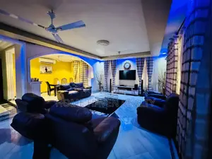 5bdrm House in Otinibi, Danfa for sale