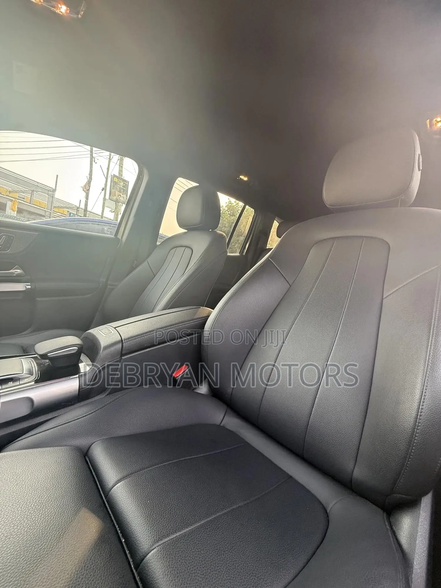 Mercedes-Benz GLB-Class GLB 250 4MATIC 2022 Gray