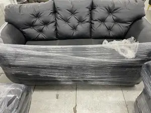 Morden Black Living Room Sofa Shape With Diamond Button