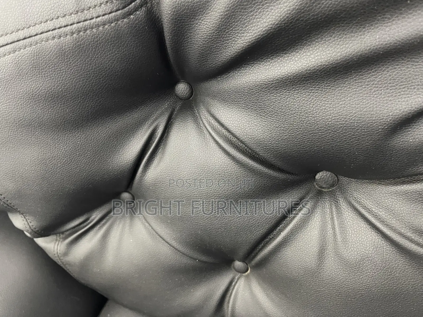 Morden Black Living Room Sofa Shape With Diamond Button
