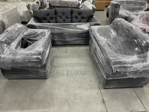 Morden Black Living Room Sofa Shape With Diamond Button