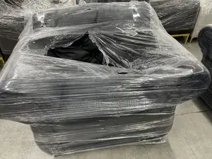 Morden Black Living Room Sofa Shape With Diamond Button