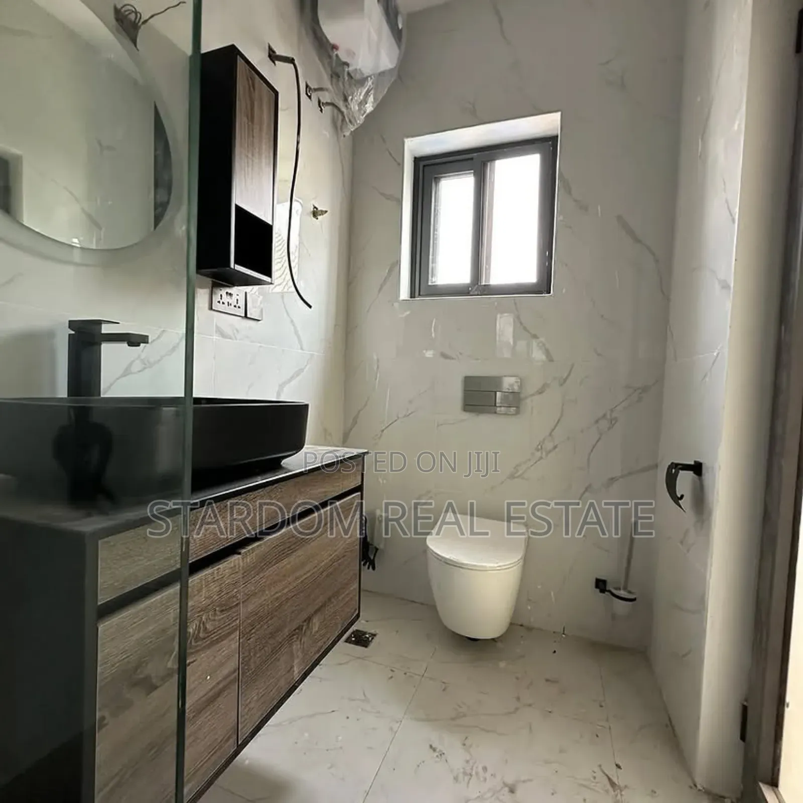 4bdrm Duplex in East Legon Hills for sale