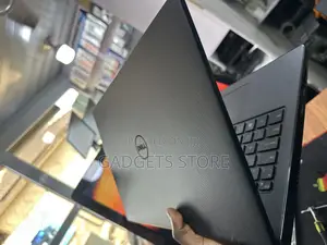 Laptop Dell Inspiron 15 8GB Intel SSD 128GB