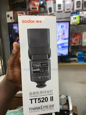 Godox TT520 II: The Perfect Flash for Budding Photographers