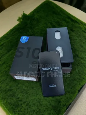 New Samsung Galaxy S10e 128 GB Gray