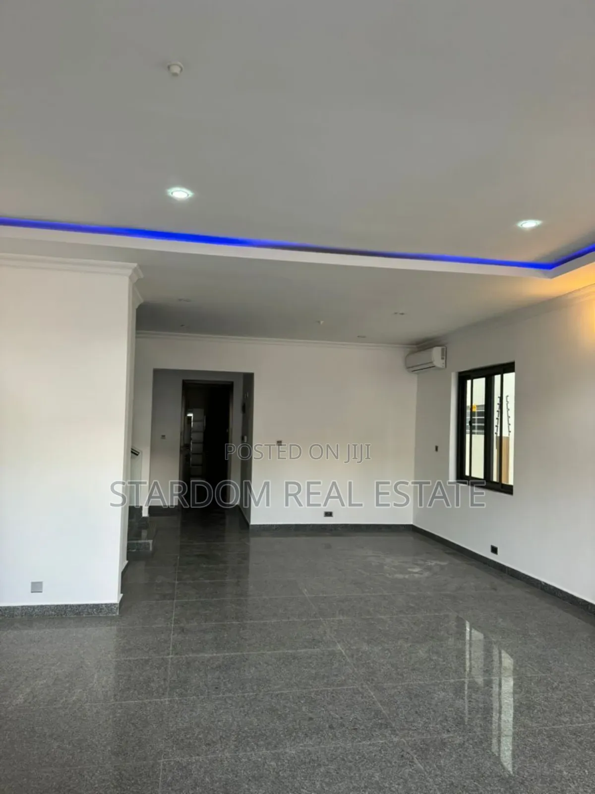 4bdrm Duplex in American House, East Legon for rent