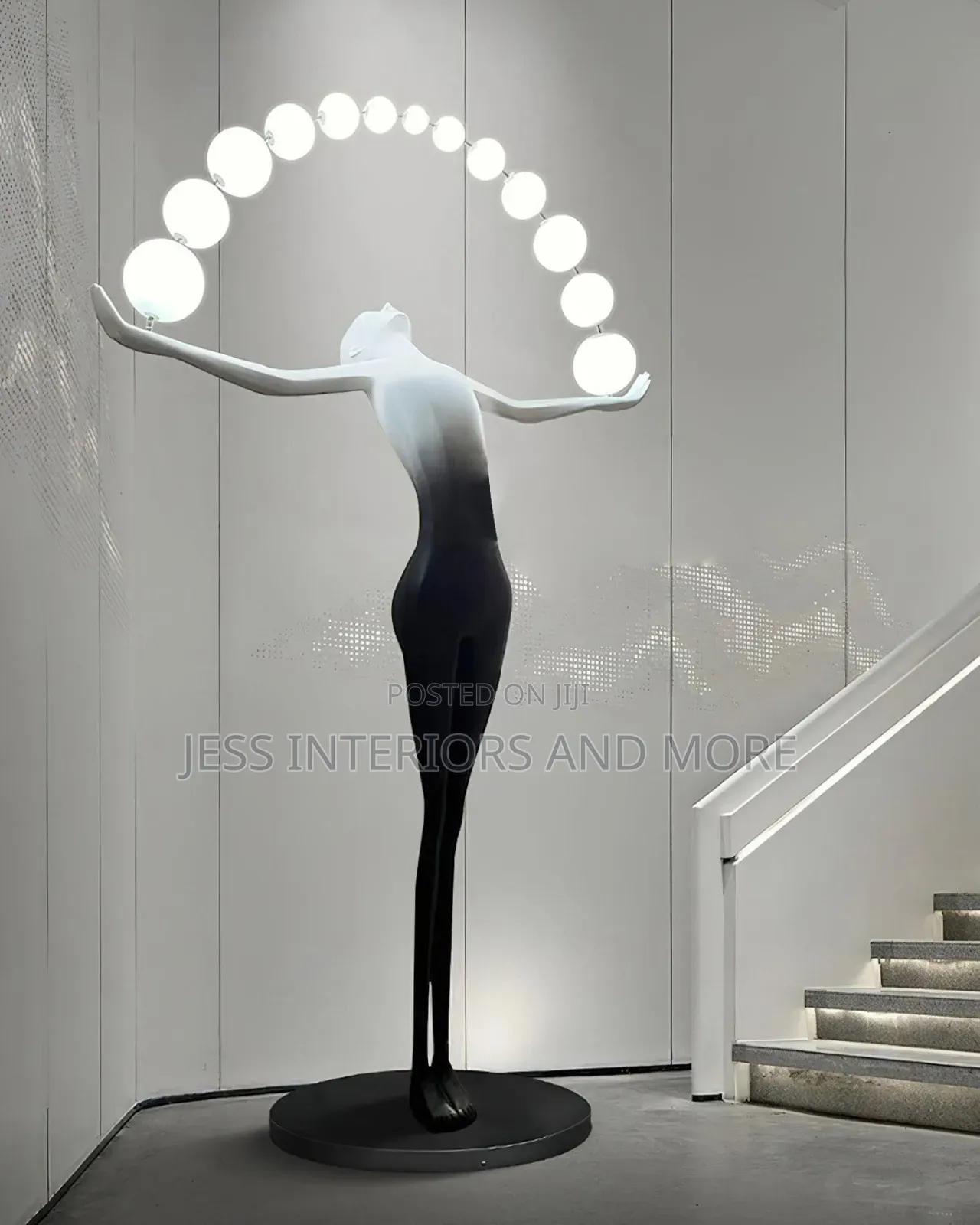 Sculpture Floor Lamp (230cm)