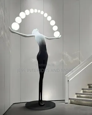 Sculpture Floor Lamp (230cm)