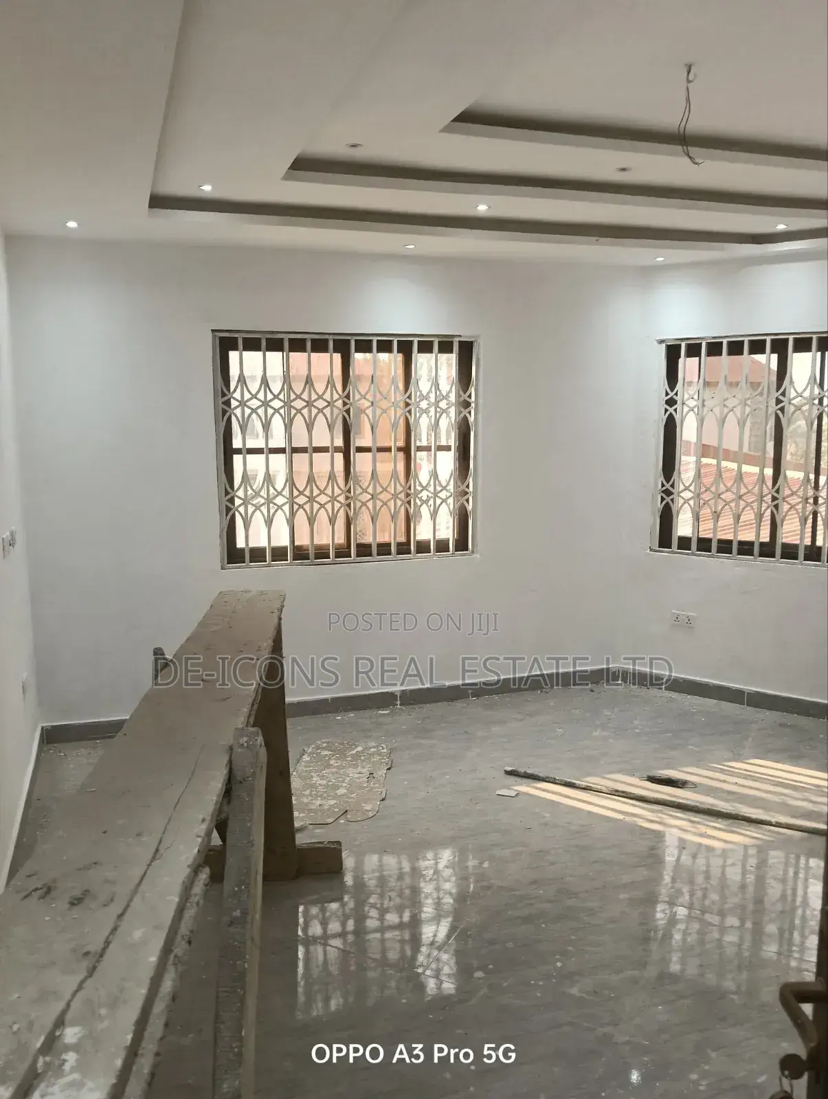 2bdrm Duplex in De-Icons Real Estate, Awutu Senya East Municipal