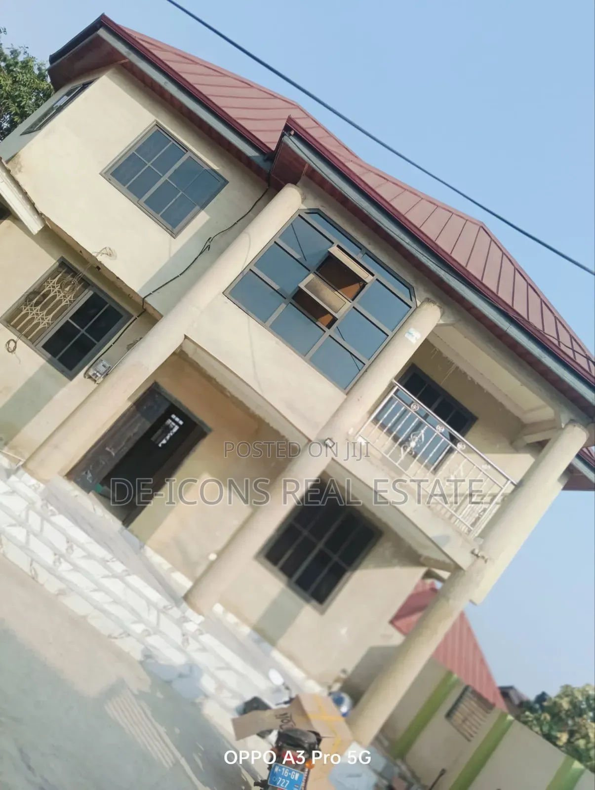 2bdrm Duplex in De-Icons Real Estate, Awutu Senya East Municipal
