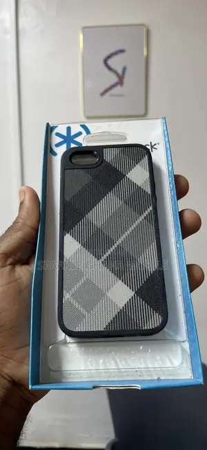 iPhone 5/5s (Fabshell) Black Back Case