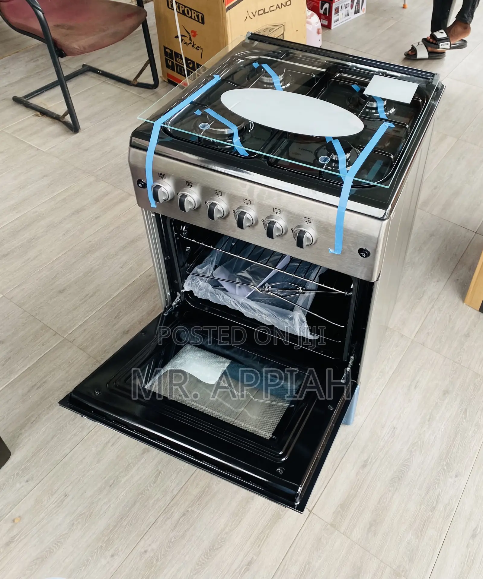 Get Unique Ferre Gas Oven 4 Burner With Grill(Gray) 