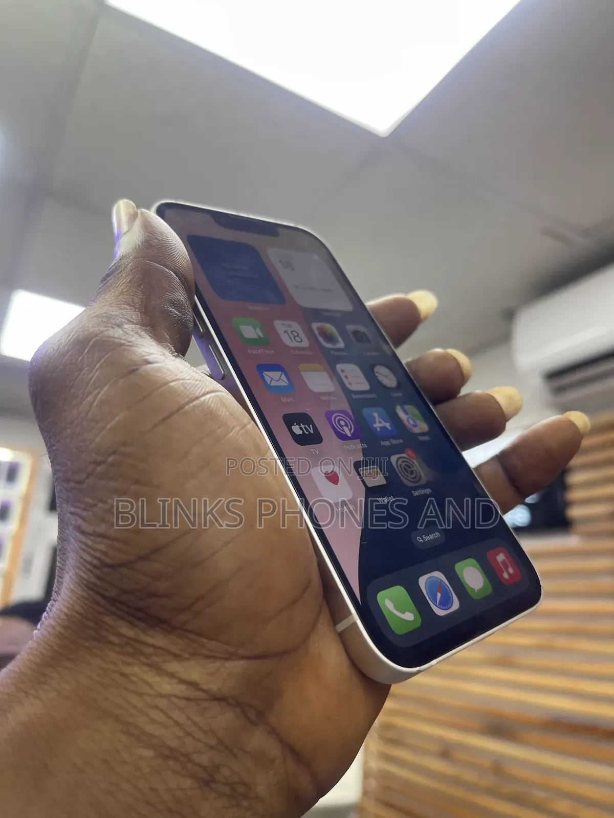 Apple iPhone 13 256 GB White