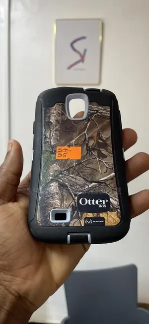 Samsung Galaxy S4 (Otter Box) Realtree Back Case
