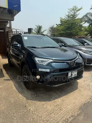 Toyota RAV4 SE AWD (2.5L 4cyl 6A) 2017 Blue
