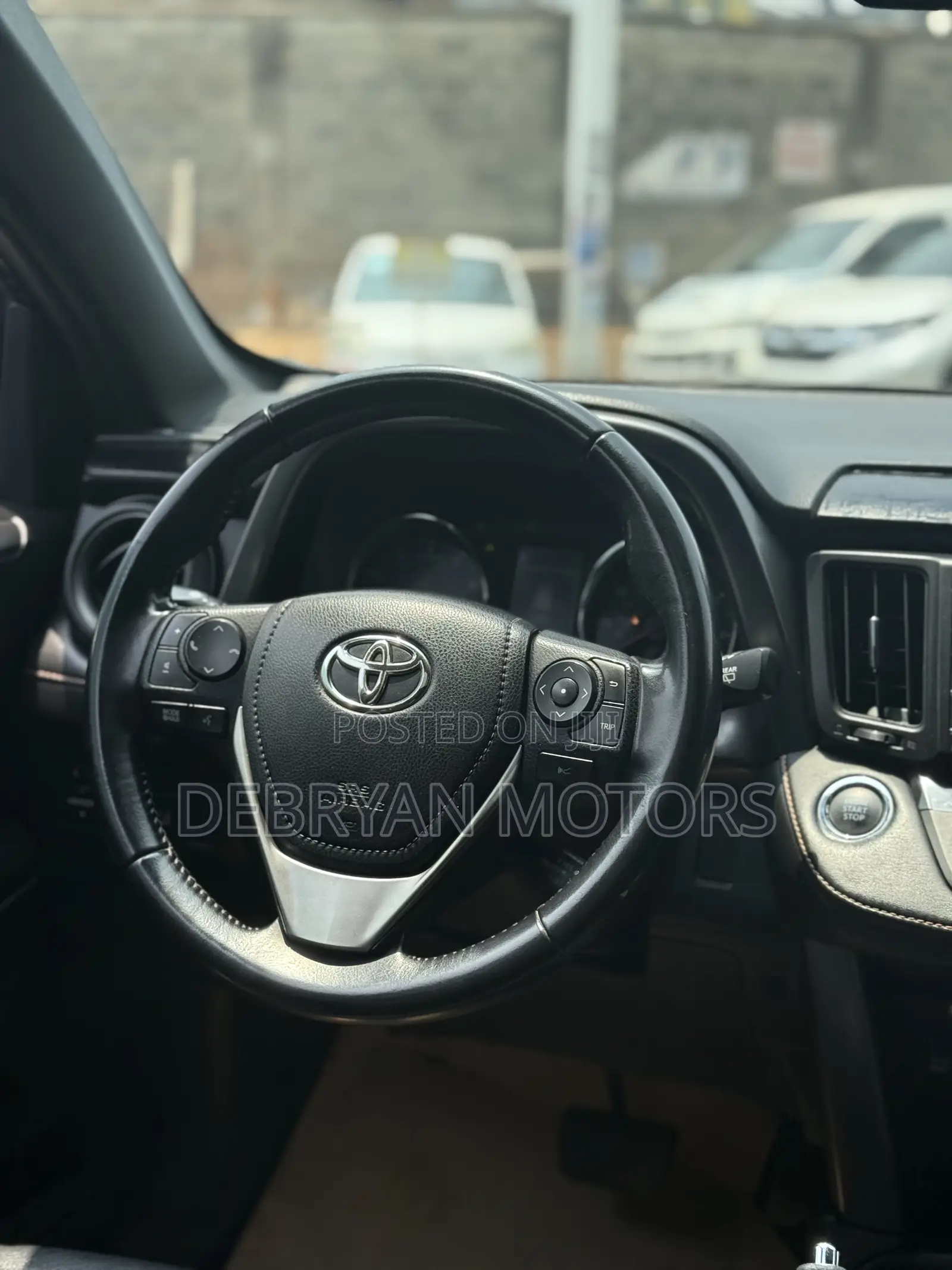 Toyota RAV4 SE AWD (2.5L 4cyl 6A) 2017 Blue