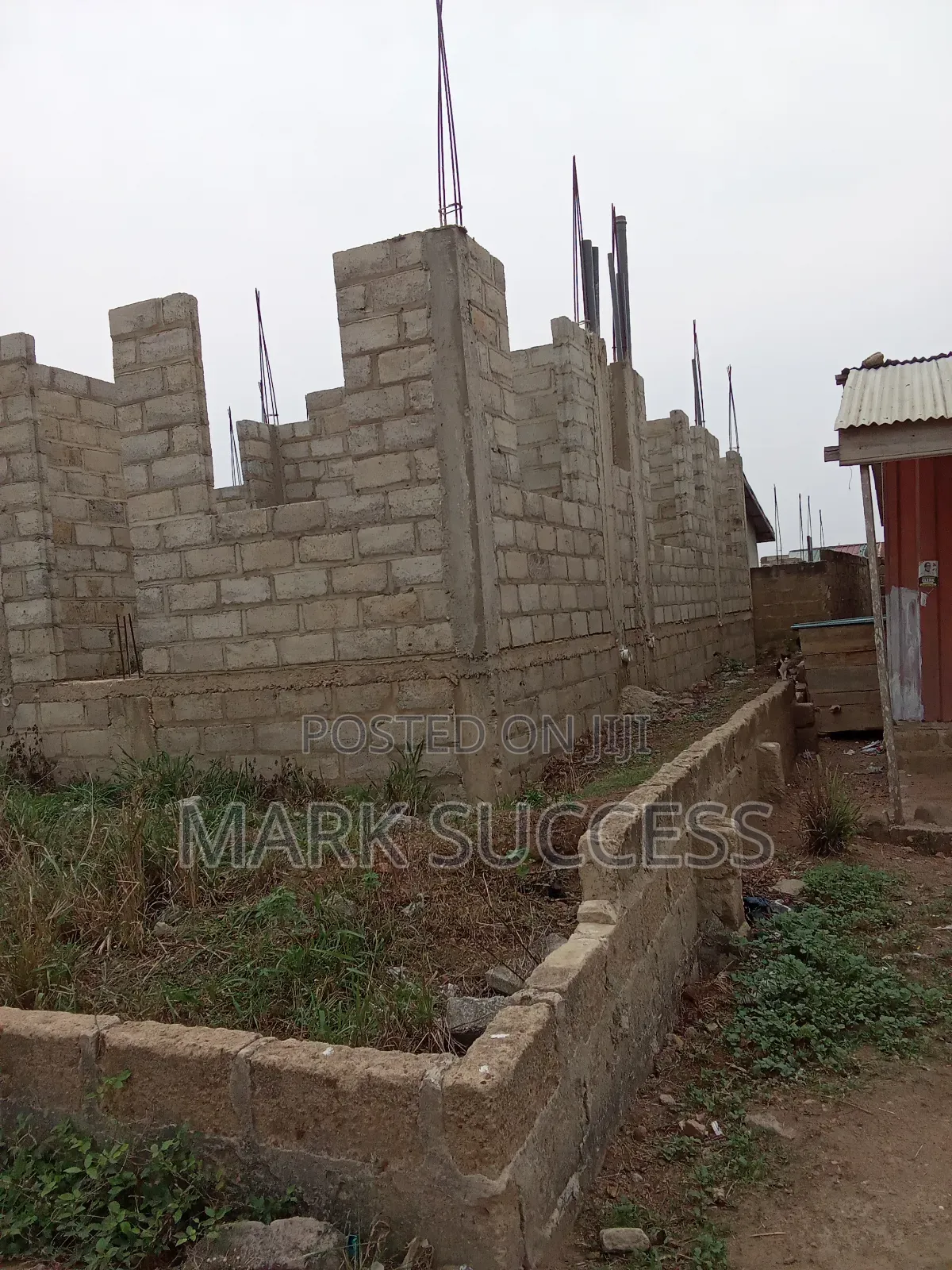 6bdrm Duplex in Kasoa for sale