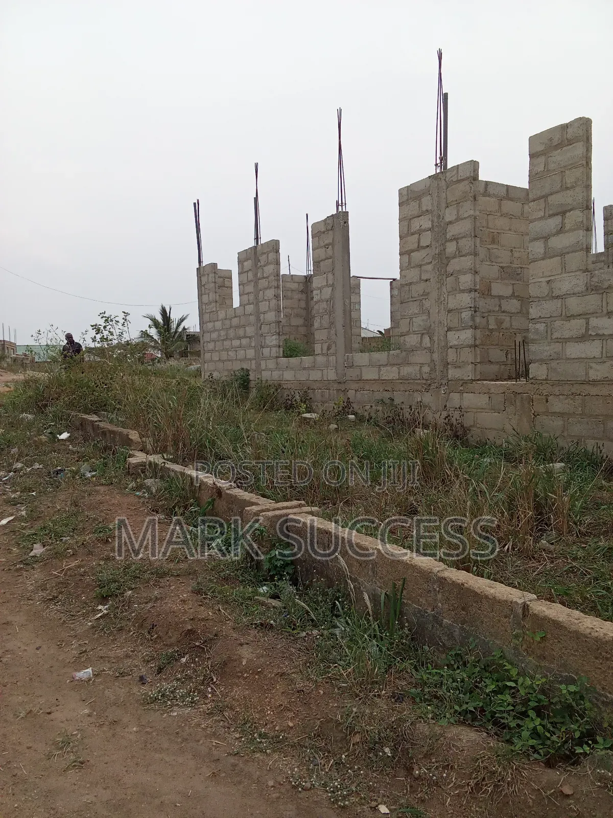 6bdrm Duplex in Kasoa for sale