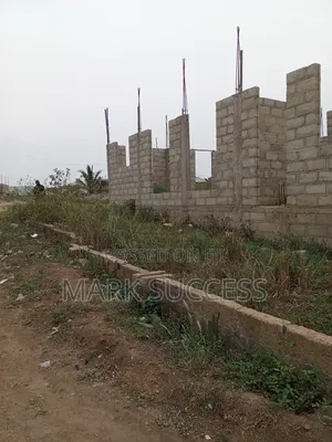 6bdrm Duplex in Kasoa for sale