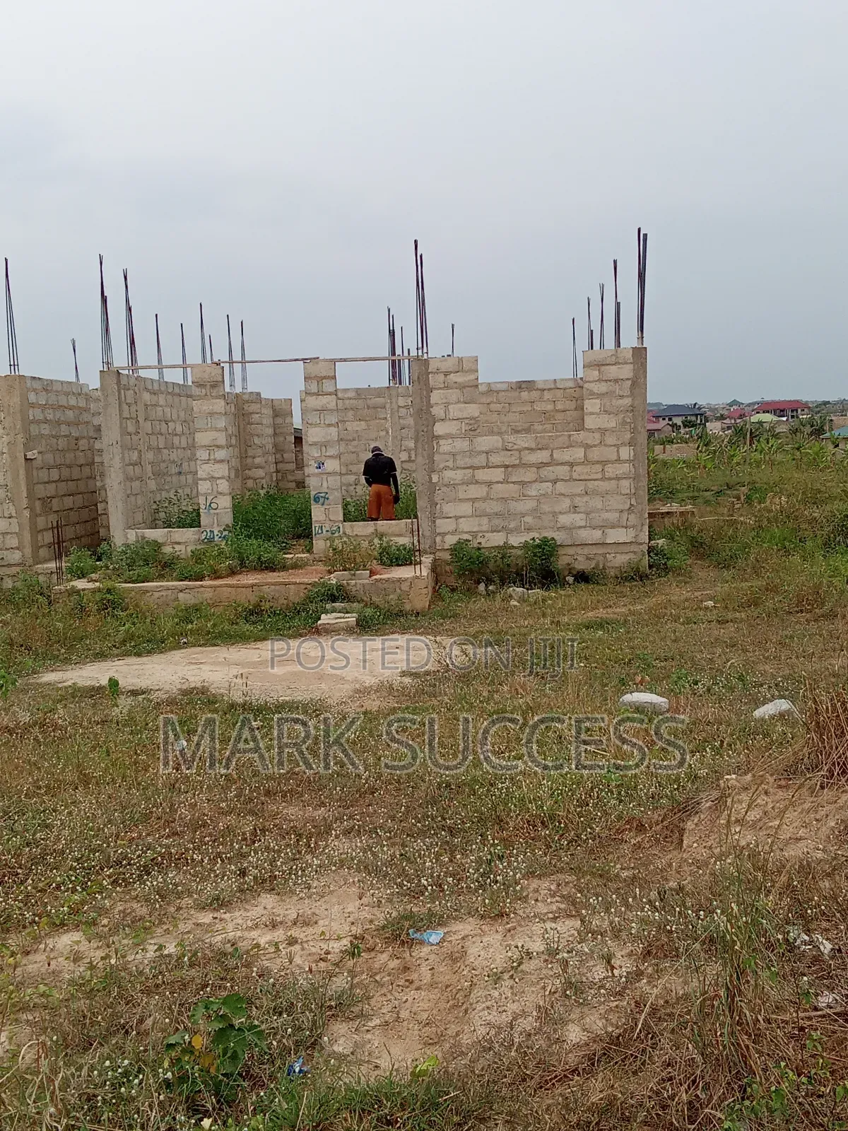 6bdrm Duplex in Kasoa for sale