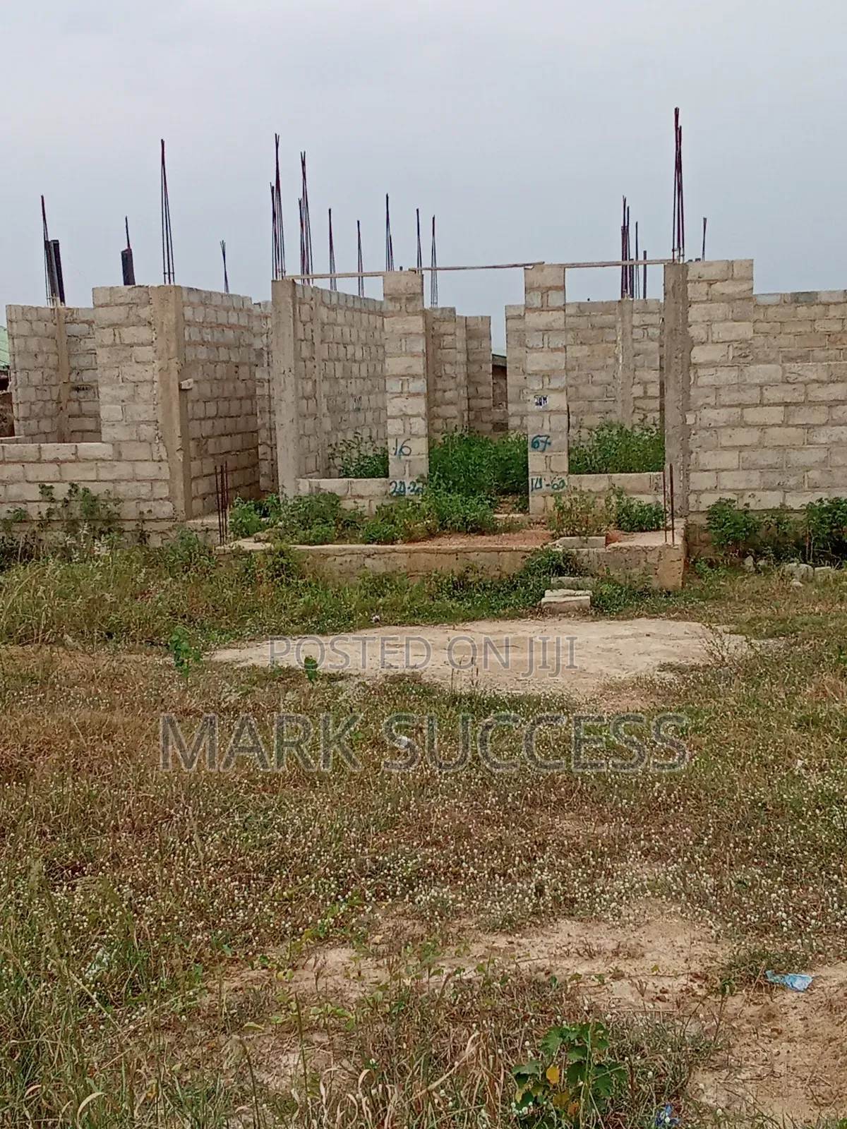 6bdrm Duplex in Kasoa for sale