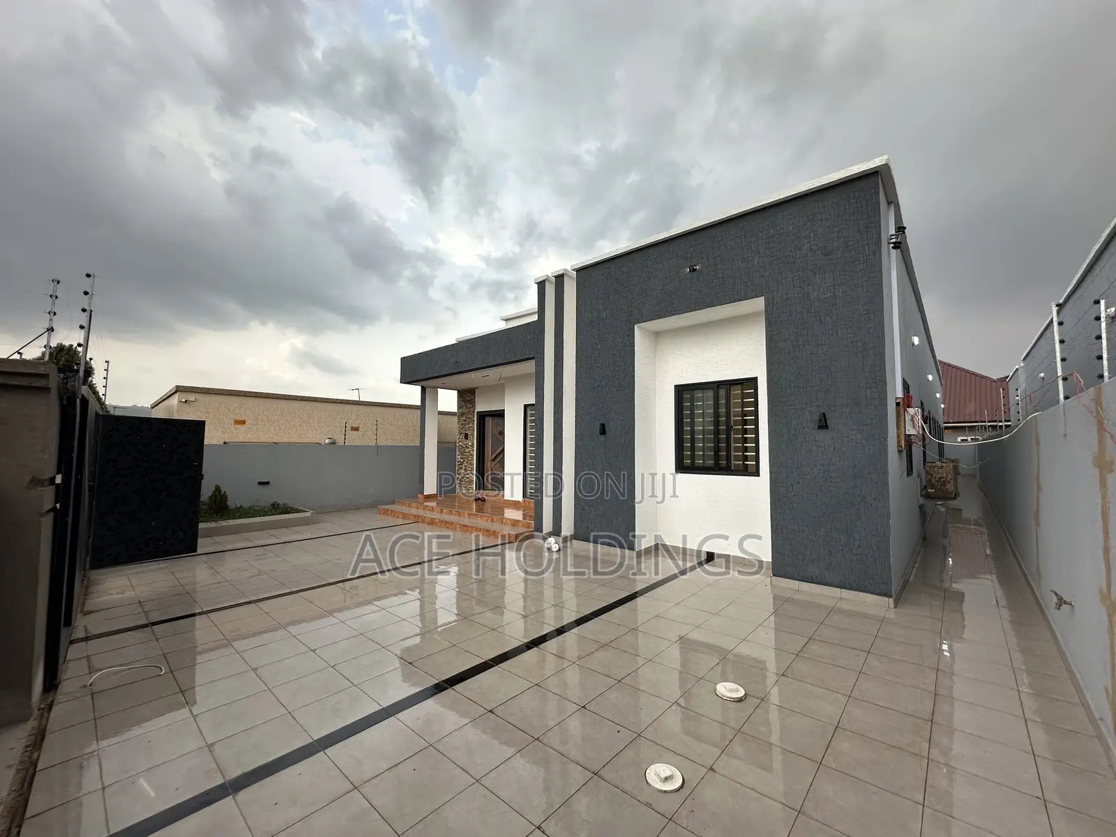 3bdrm House in Oyarifa for sale