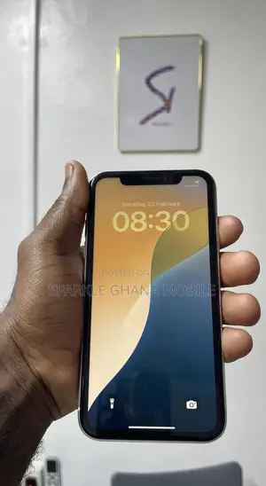 Apple iPhone XR 64 GB White