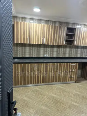 3bdrm Apartment in Westhills Mall for rent