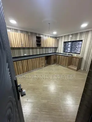 3bdrm Apartment in Westhills Mall for rent