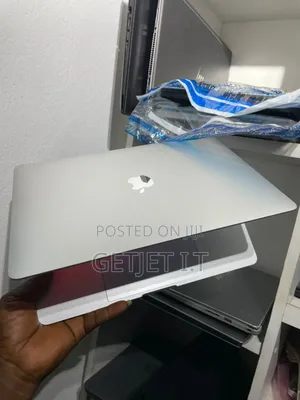 Laptop Apple MacBook Pro 2017 8GB Intel Core I5 SSD 256GB