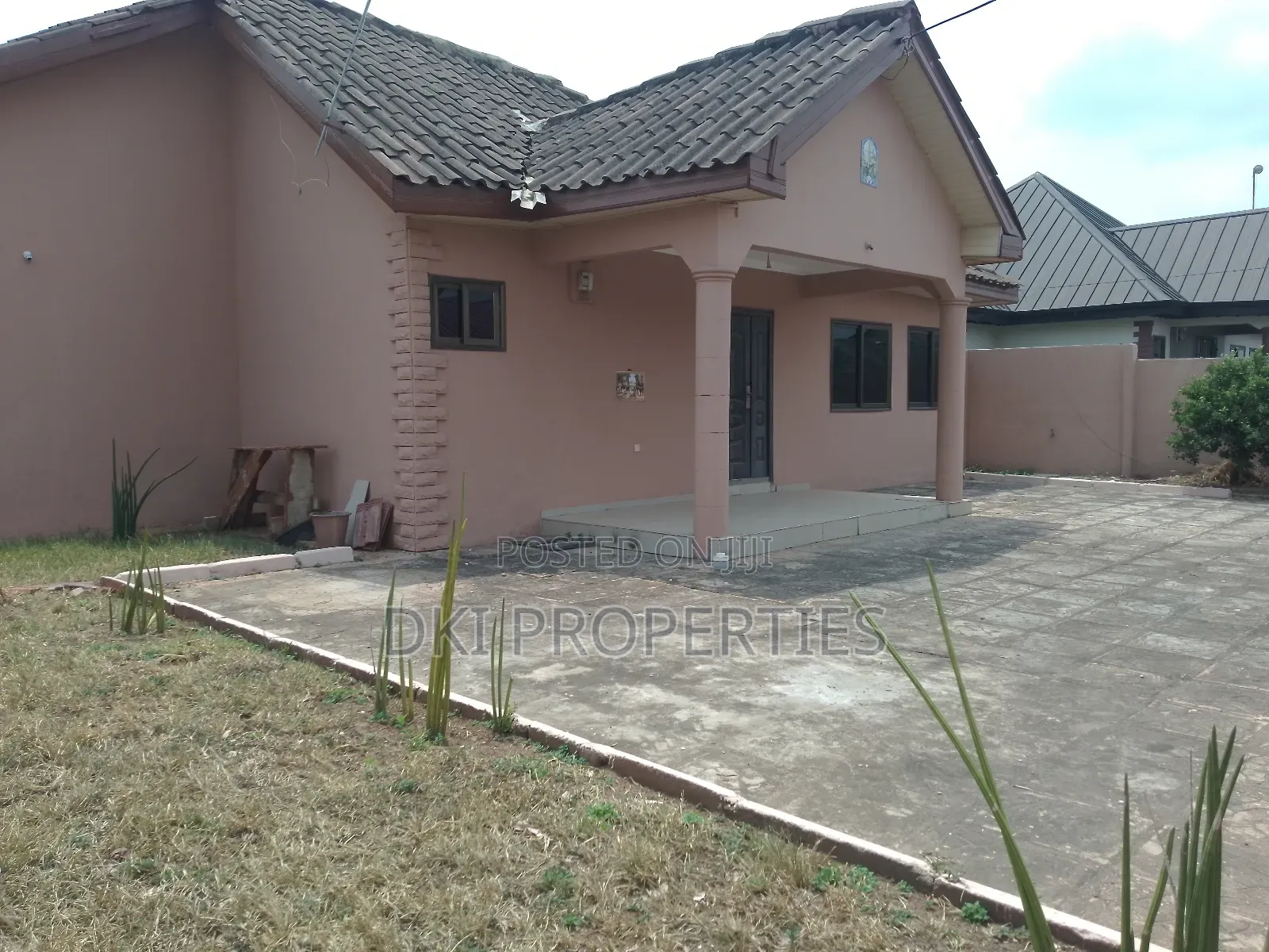 3bdrm House in Dki Properties, Oyarifa for sale