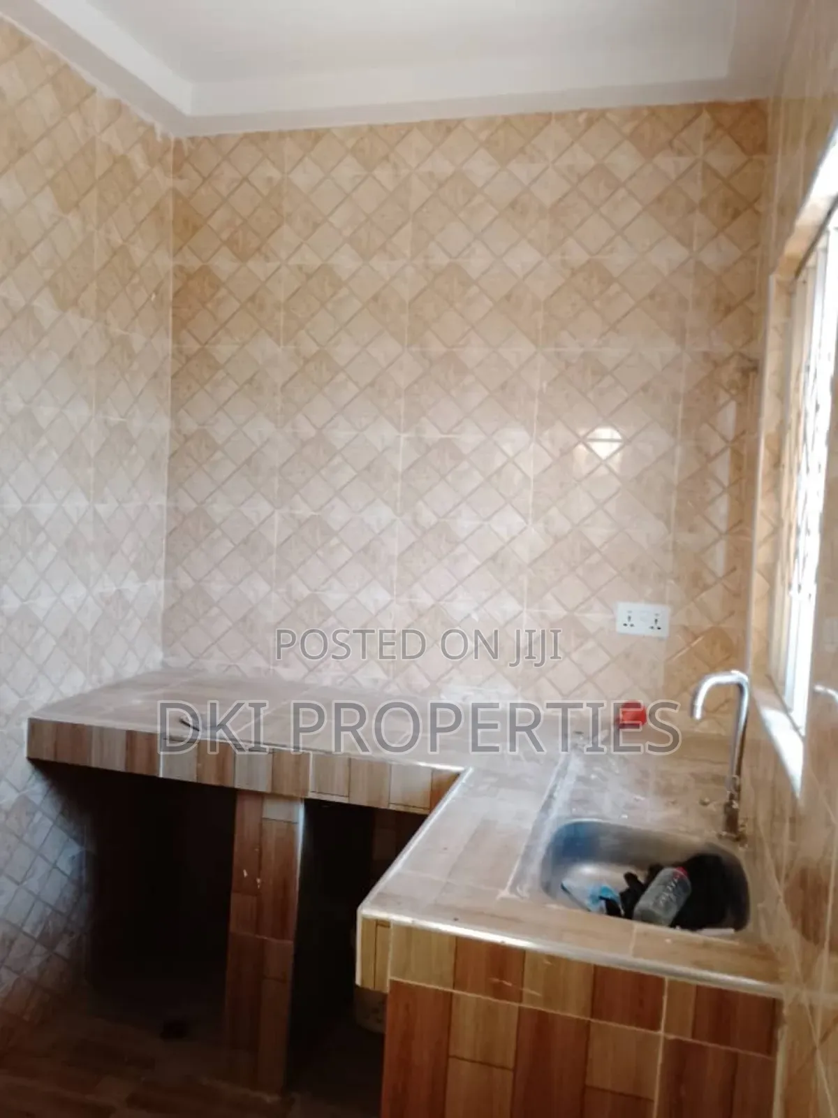 3bdrm House in Dki Properties, Oyarifa for sale