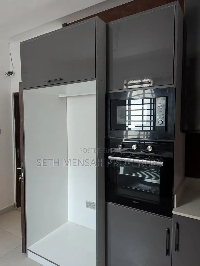 3bdrm House in Skm, Ashaley Botwe for sale