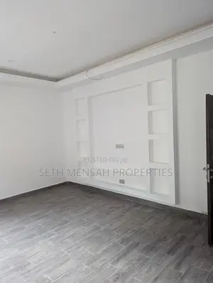 3bdrm House in Skm, Ashaley Botwe for sale