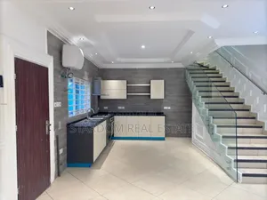 4bdrm Duplex in A&C Mall Area for rent