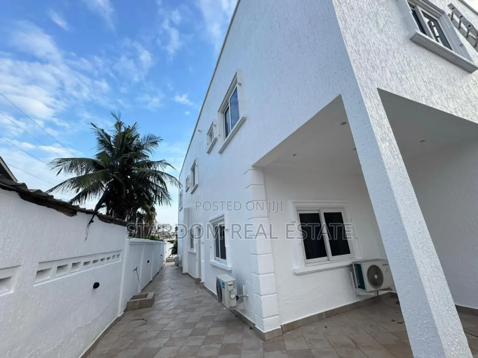 4bdrm Duplex in A&C Mall Area for rent